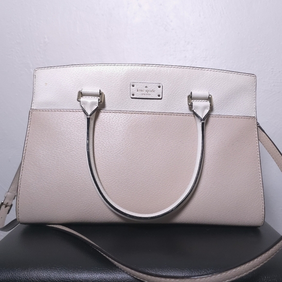 kate spade Handbags - Kate Spade Grove Street Lana Satchel Crossbody